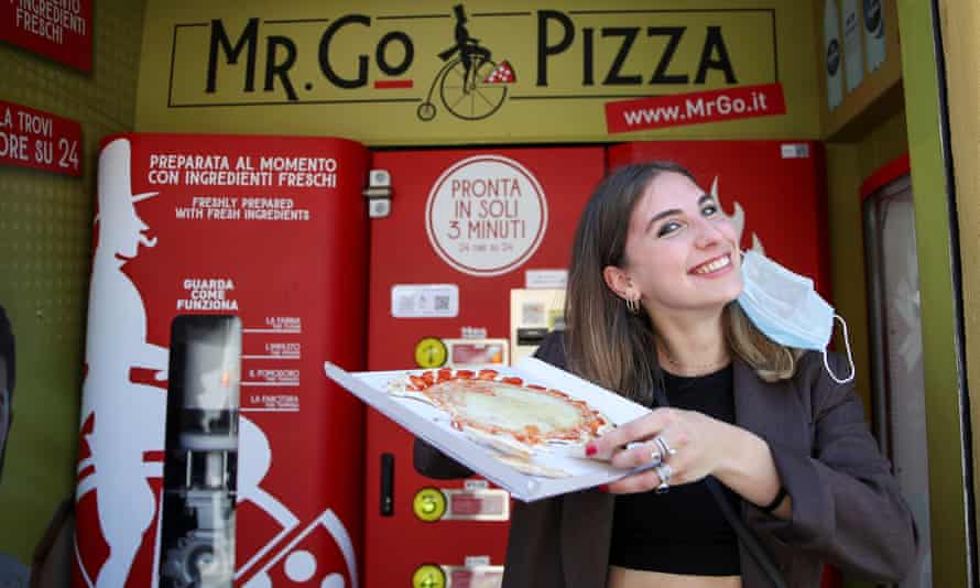 Во Рим поставен прв автомат кој приготвува пица за 3 минути