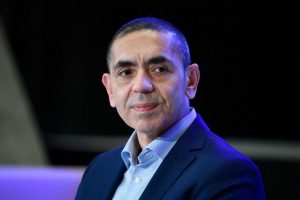 Шефот на „Бионтек“ открива кога може да го очекуваме крајот на пандемијата