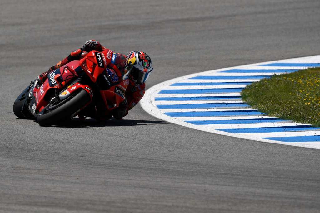 „Колапс“ на Квартараро, Милер со победа во Херез, Маркез само деветти