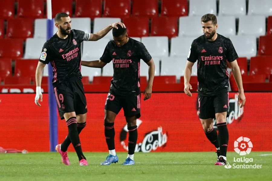 „Кралевите“ ја „смачкаа“ Гранада, сега чекаат на кикс на Атлетико