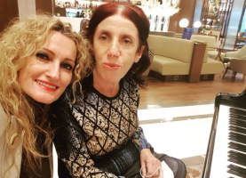 Атиџе со нов имиџ, модерна и за на фудбал и за новиот спот