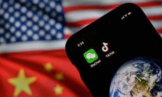 Бајден ги повлече указите на Трамп со кои се забрануваат WeChat и TikTok