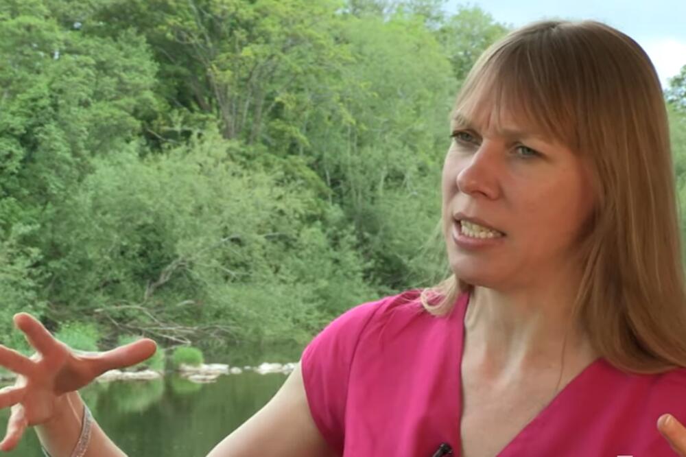 (Видео) Ако откриеме астероид убиец во вселената ќе го викнеме Брус Вилис, вели Кетрин Хејманс, првата жена кралски астроном во Шкотска