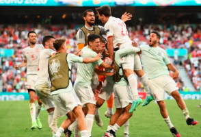 (Видео) Во драматичен натпревар Шпанија ја победи Хрватска и се пласираше во четвртфиналето на Европското