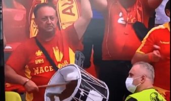 (Видео) Македонскиот фан кој го дупна тапанот додека навиваше на стадион, доби нов тапан