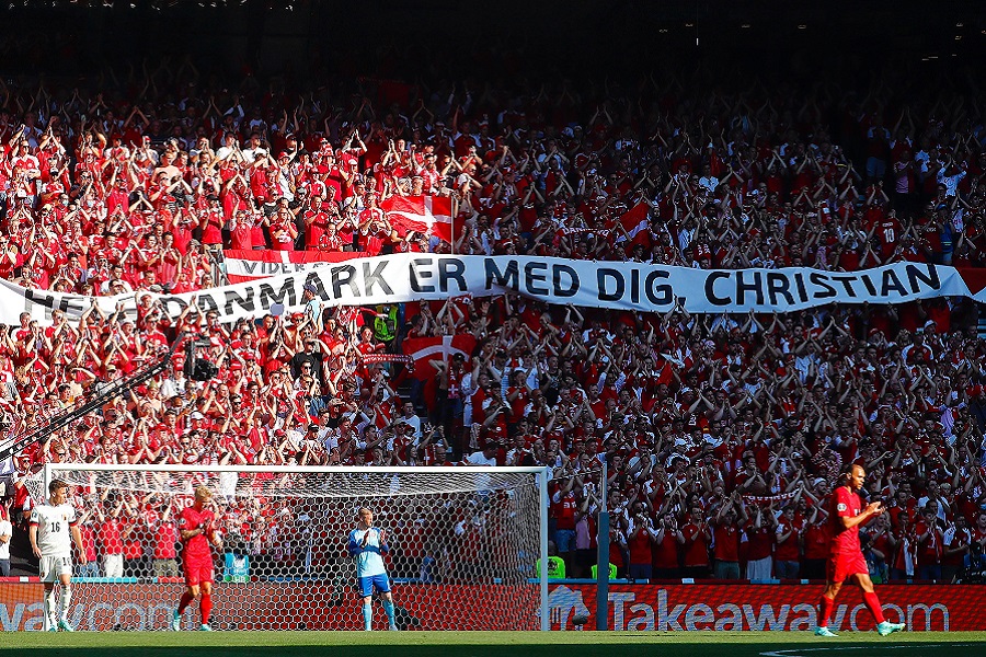 (Видео) Натпреварот меѓу Белгија и Данска запре за момент во знак на поддршка на Ериксен