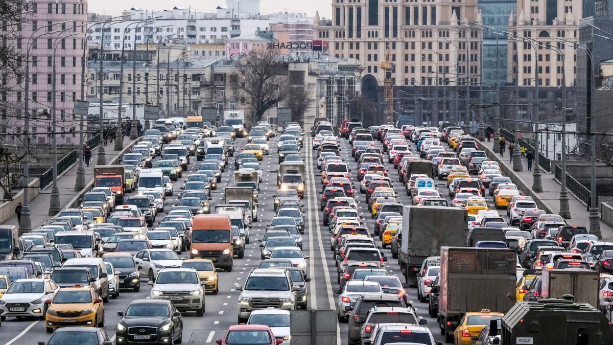 Во Москва во рамките на кампањата за вакцинација против Ковид-19 ќе се подаруваат автомобили!