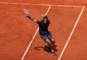 Тинејџерот Мусети поведе со 2:0 против Ѓоковиќ, па доживеа колапс