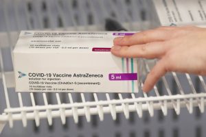 „АстраЗенека“: Терапијата со антитела не успеа да спречи развој на коронавирус