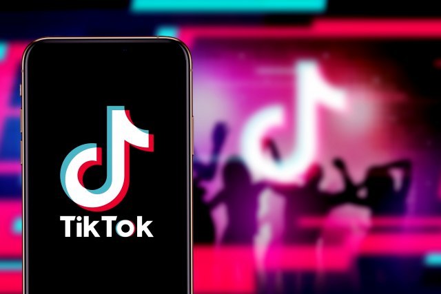 TikTok објави софтвер кој автоматски отстранува порнографски содржини