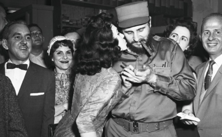 Јас бев млада, а тој беше убав, требаше да го убијам, ама се вљубив во него: Љубовната приказна на тајната агентка и Фидел Кастро