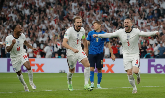 Англија води на полувреме со најбрзиот гол во историјата на финалните натпревари