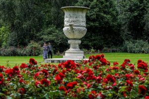 (Галерија) Градините на Бакингемската палата отворени за посетители