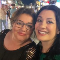 Калиопи и Олгица Христовска, по подолго време, се сретнаа на Широк сокак: Некои пријателства се вечни