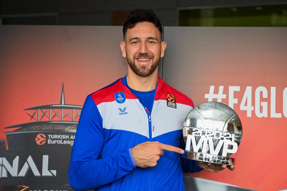 Мициќ ќе остане во Ефес