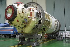 Ракетата „Протон-М” ќе достави нова лабораторија на Меѓународната вселенска станица (ВИДЕО)