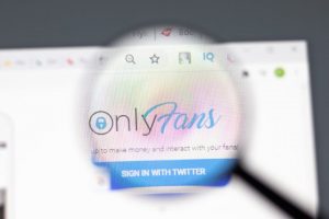 OnlyFans се откажа од забраната за објава на експлицитни содржини (ФОТО)