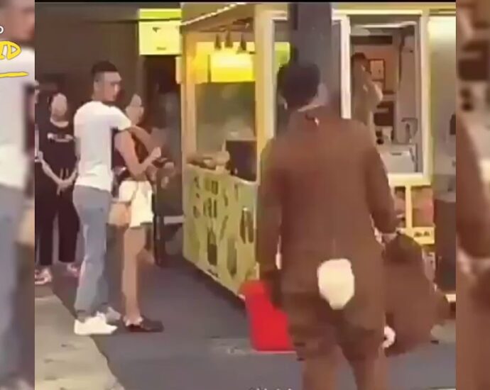 (Видео) Патувал 2.500 километри за да ја изненади девојка си, па ја најде гушната со друг