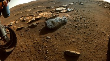 NASA објави: Првите примероци од Марс „откриваат потенцијално одржлива животна средина“