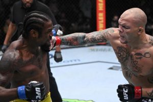 UFC Fight Night: Смит го задуши Спан, Бекли со аперкат го реши Ароја