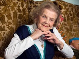 Најстарата српска актерката Бранка Веселиновиќ наполни 103 години: Не сум како старите луѓе