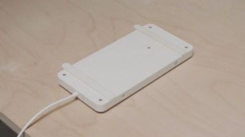 Полнете го смартфонот на масата – IKEA претстави интересен безжичен полнач (ВИДЕО)
