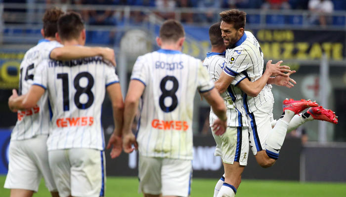 Спектакл во Милано – Волеј на Лаутаро, па „ракета“ на Малиновски