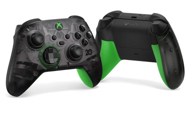 Microsoft креираше проѕирен контролер за 20. роденден на Xbox