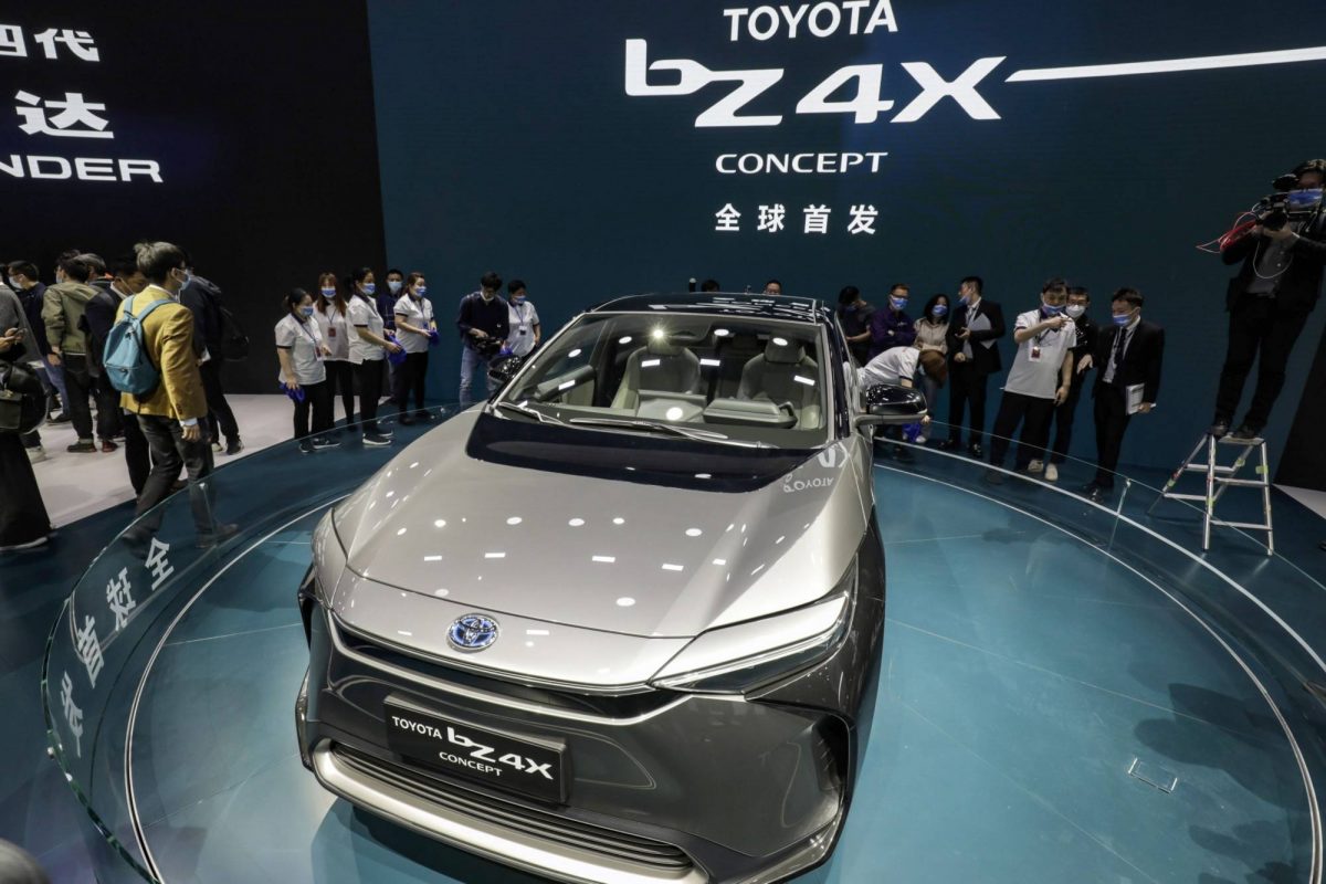 Toyota Motors со нови сончеви батерии за своите автомобили