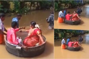 (Видео) Младенци пловеа во лонци за да се венчаат поради поплавите во Индија