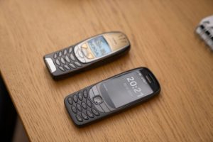 Легендарниот Nokia 6310 се врати 20 години по оригиналното издание