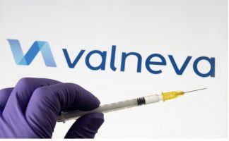 Помоќна од АстраЗенека: Наскоро пристигнува нова француска вакцина – Валнева