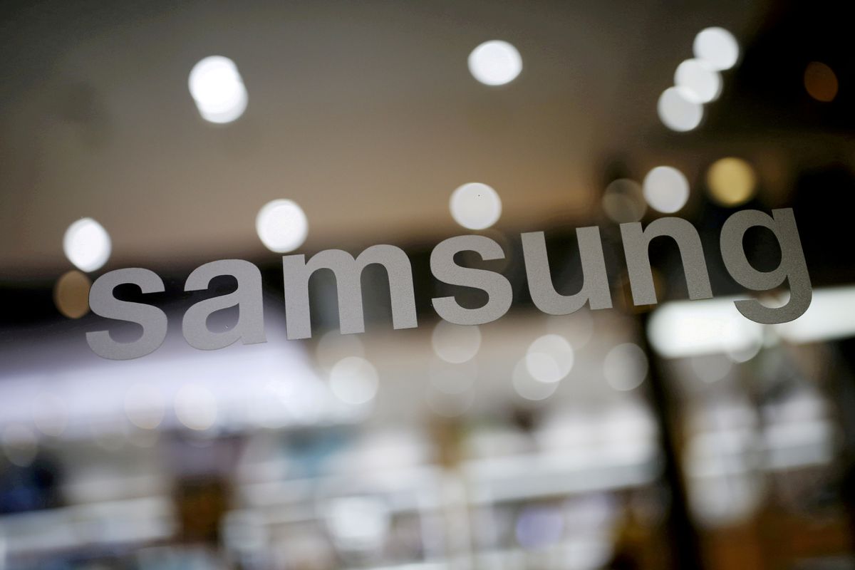 Русија забрани продажба на паметни телефони на Samsung