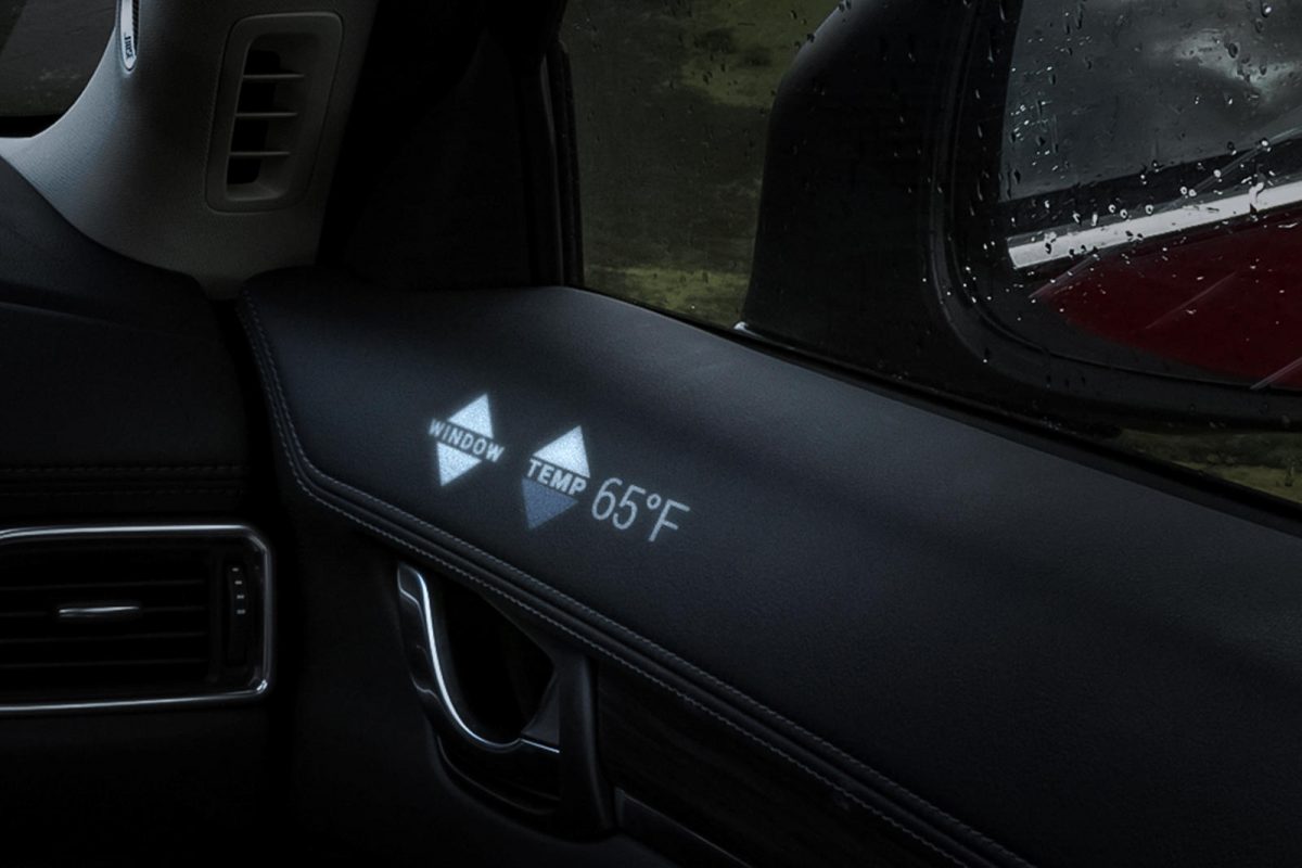 Mazda развива холографски контролни единици кои ќе ги заменат физичките