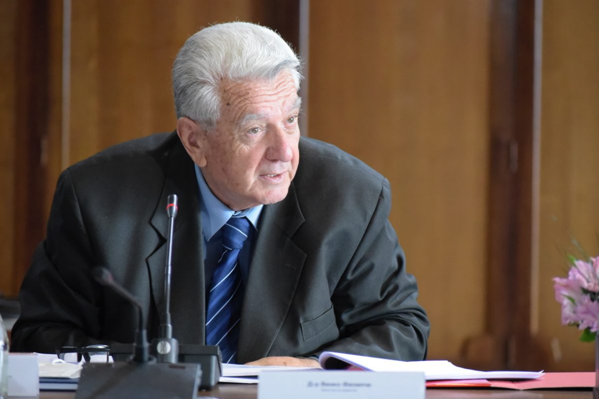 Академик Владо Камбовски: Потребна е стратешка и регулаторна рамка во однос на намалување на штетата од пушењето