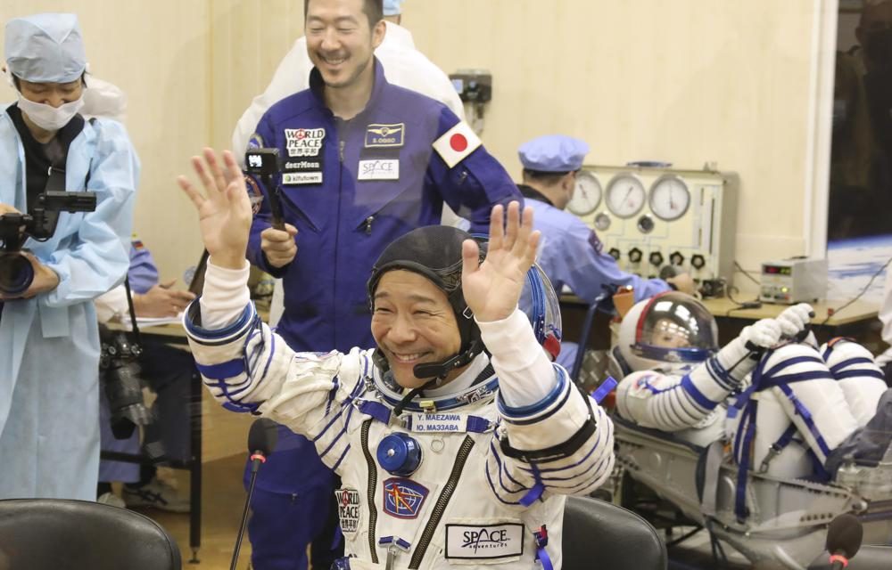 Јапонски милијардер плати 98 милиони долари за да помине 12 дена во вселената