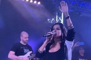 (Видео) Тања Савиќ со „Македонско девојче“ ја крена Гевгелија на нозе