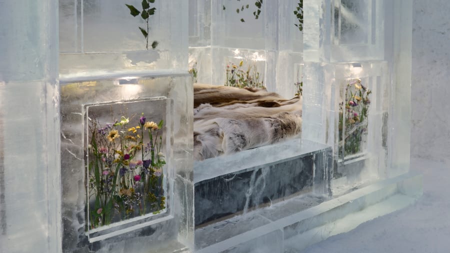 Ледениот хотел во Шведска се отвори 32. пат, првпат има цвеќиња и кралски апартман