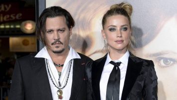 Откако си го уништи бракот со Амбер, Џони Деп почнал да пие и да се дрогира, рече неговиот поранешен член од бендот