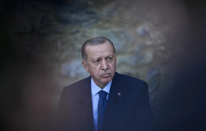 (Фото) Ердоган избегнал атентат на митинг во Турција