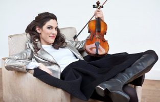 Американката Елиша Силверстин гостува на првиот концерт на Филхармонијата во 2022