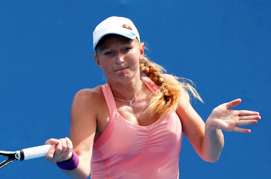Депортираната чешка тенисерка Рената Ворачова рече дека се чувствувала како криминалец кога австралиските власти ја терале да се соблекува