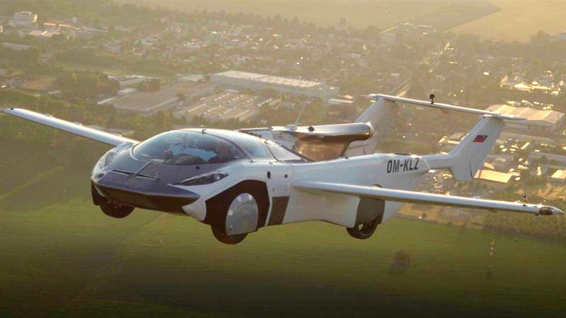 Летачкиот автомобил AirCar доби дозвола за летање во Словачка