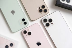 Повеќе од 40 милиони луѓе купиле iPhone 13 модел за празниците