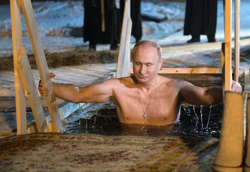 Путин го откажа капењето на Богојавление поради короната