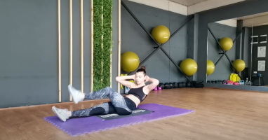 (Видео) 50 минути тренинг за цело тело: Вежби со Рита Конзулова