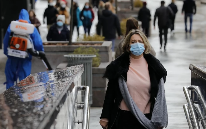 Зошто некои луѓе ниту по две години од пандемијата не се заразиле со Ковид-19?