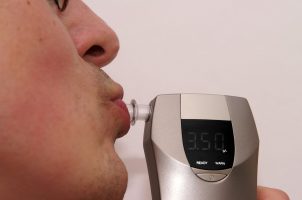 Научниците смисилија прецизен и неинвазивен тест за Ковид-19 што трае пет минути