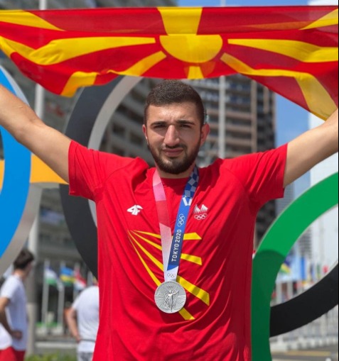 Олимпискиот вицешампион Дејан Георгивски се налути на Агенција за млади и спорт оти не му го доделија највисокиот паричен ваучер