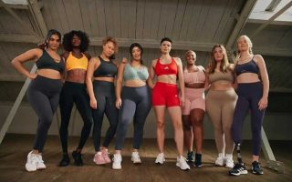 (Фото) Голи гради во новата реклама на „Адидас“ за спортски градници